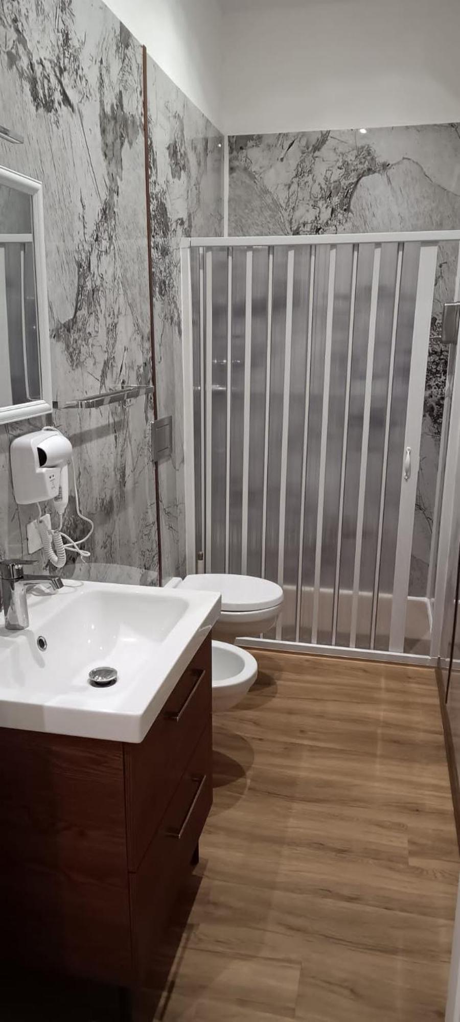 Affittacamere Via Bini Prato  Bagian luar foto